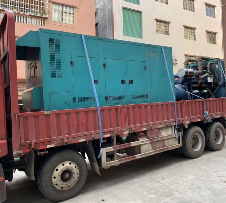 博湖如何在不同负载率下确保 400KW 柴油发电机组的正常运行？