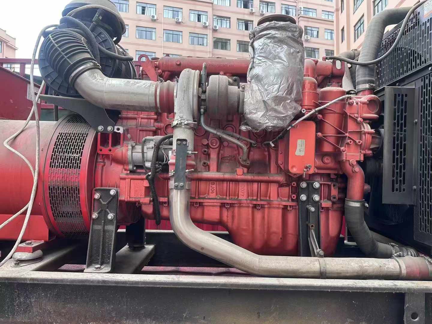博湖如何选择适合 600kW 柴油发电机组的过载保护器？